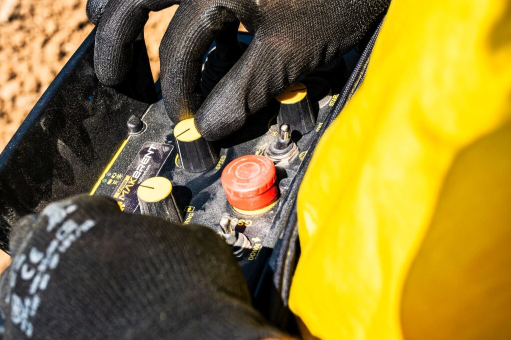 Řetězový rýhovač_Makbrent_MCT120-140-21