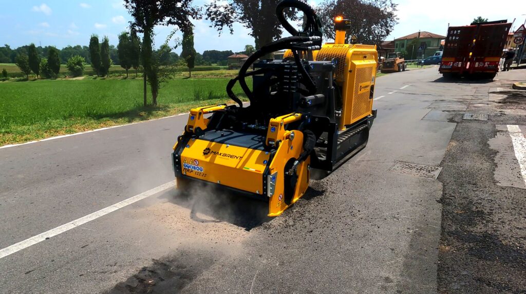 Silniční fréza_Makbrent_MRP4015-08